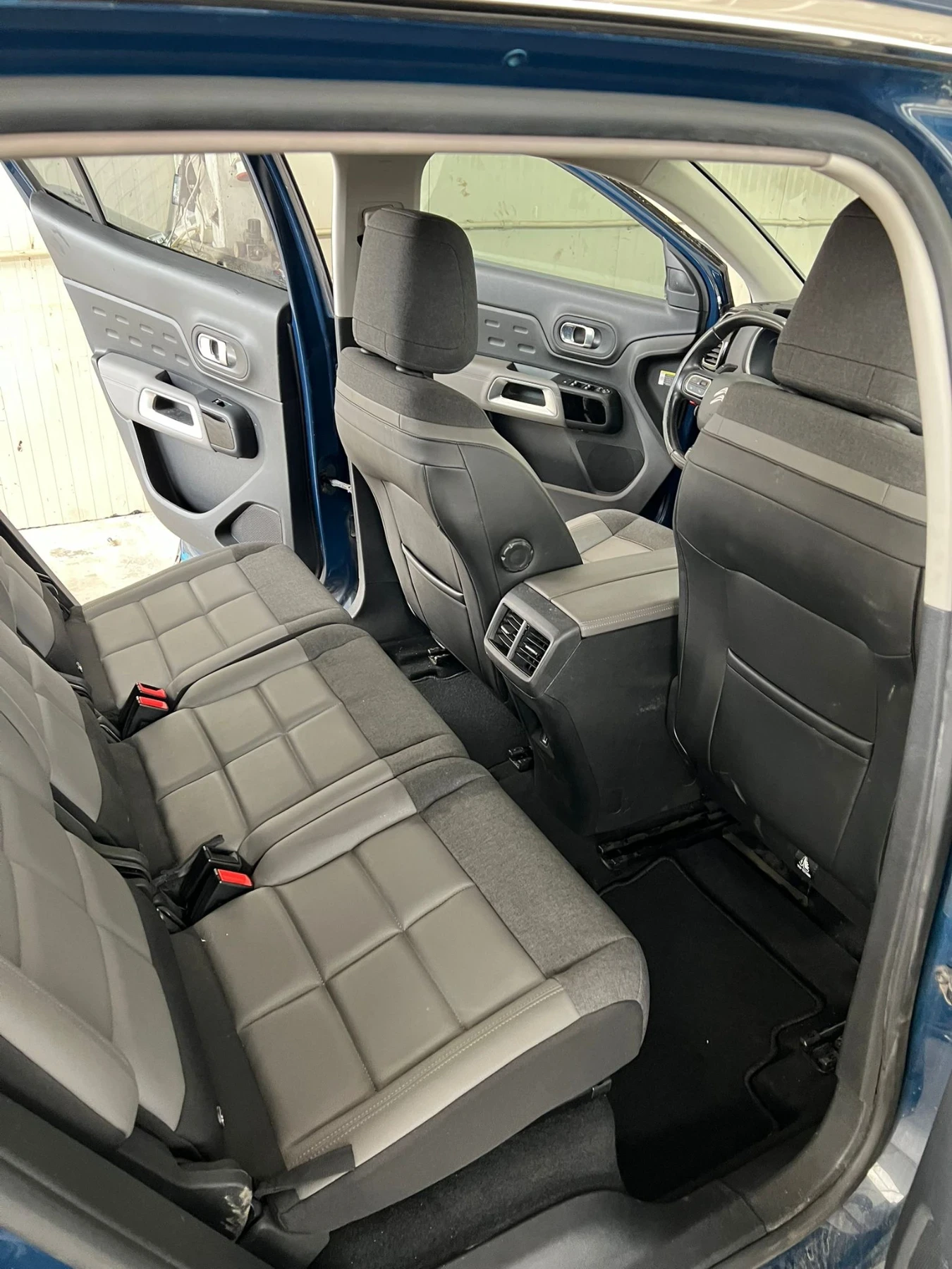 Citroen C5 Aircross, снимка 4 - Автомобили и джипове - 55051485