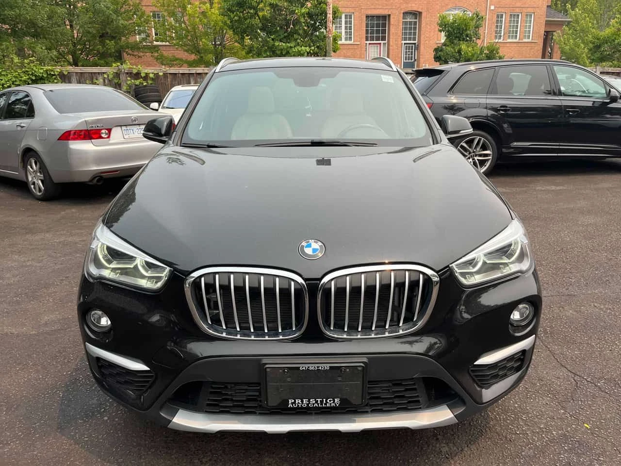 BMW X1 xDrive28i | CARFAX | АВТОКРЕДИТ БЕЗ ПЪРВОНАЧАЛНА , снимка 2 - Автомобили и джипове - 55335495