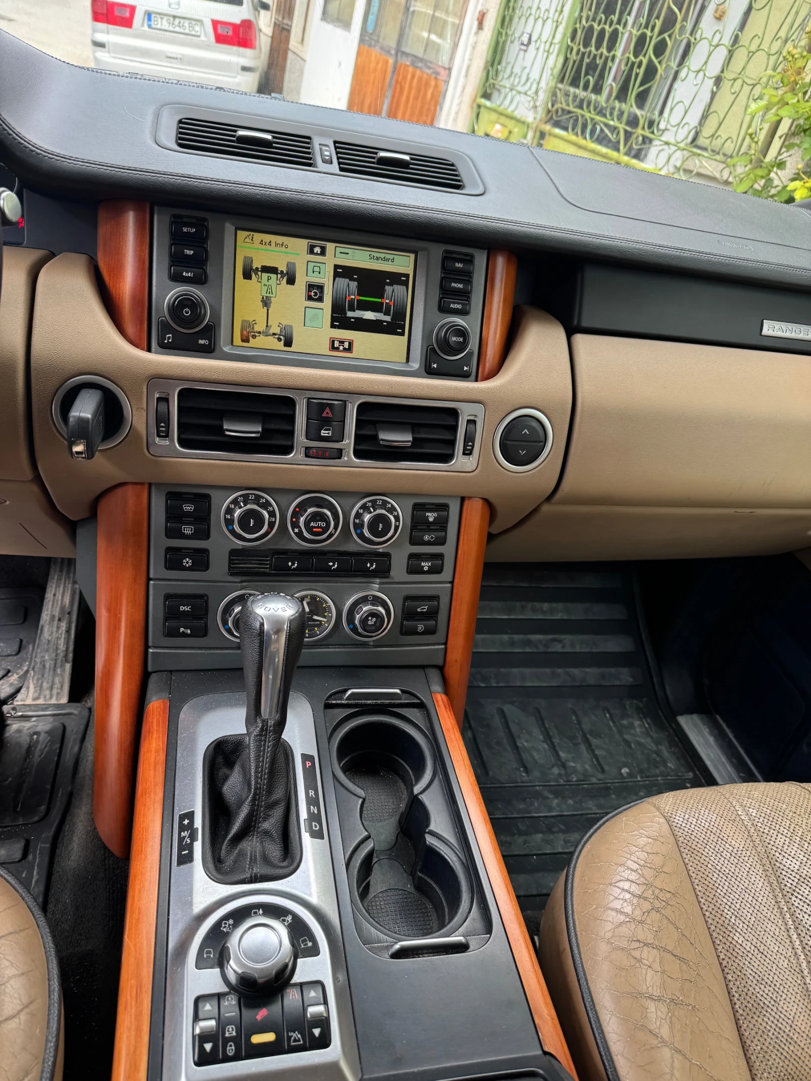 Land Rover Range rover VOGUE на пружини, снимка 7 - Автомобили и джипове - 55985818