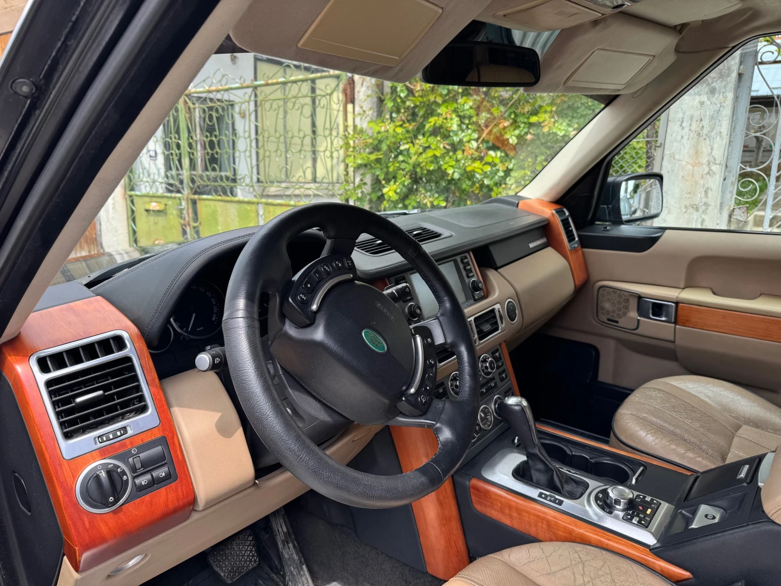 Land Rover Range rover VOGUE на пружини, снимка 6 - Автомобили и джипове - 55985818