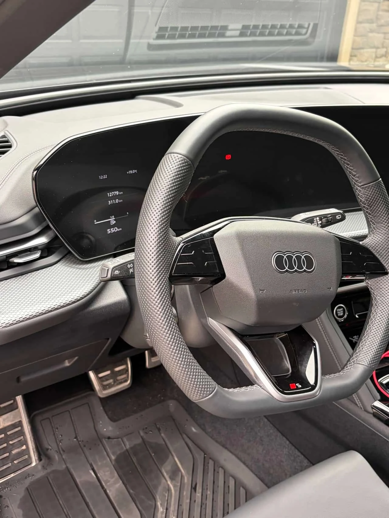 Audi Q5 * 2.0 TFSI quattro * CARFAX * ����� �� ����������� | Mobile.bg � ����������� 9