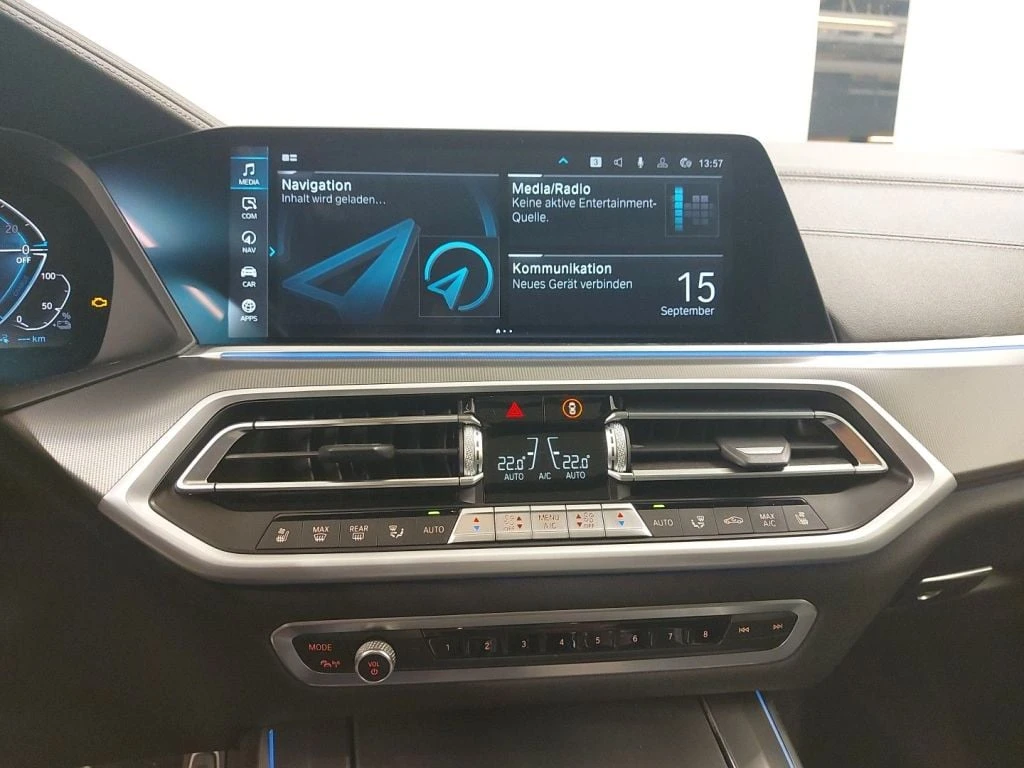 BMW X5 xDrive45e Leather LED Navi, снимка 11 - Автомобили и джипове - 56561721
