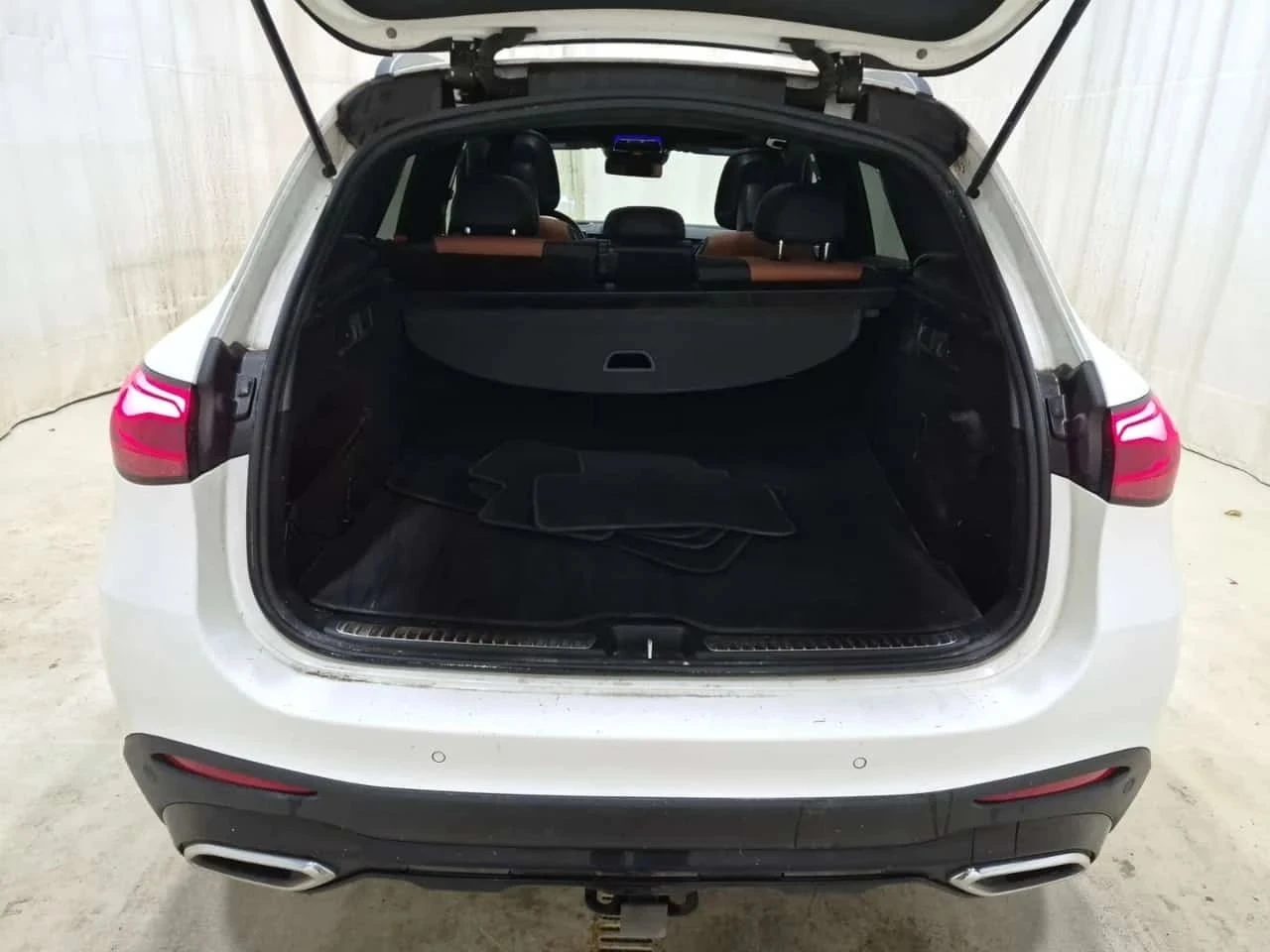 Mercedes-Benz GLC 300, снимка 14 - Автомобили и джипове - 56718001