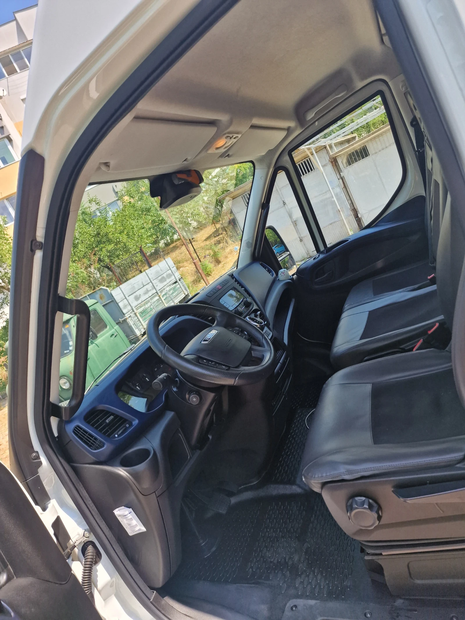 Iveco 35c18 3000 Hi-Matik 180hp - изображение 8