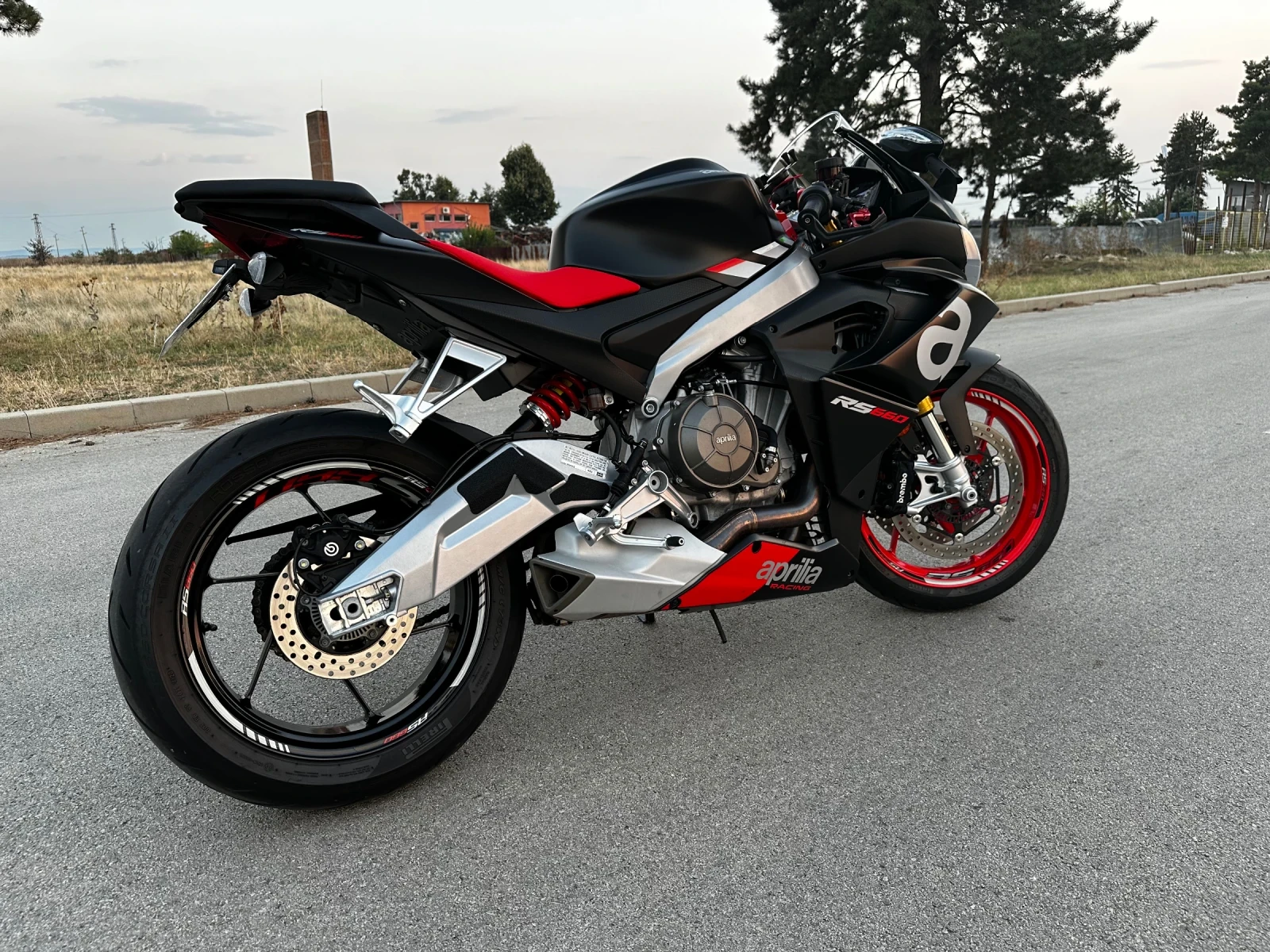Aprilia Rs 660 - изображение 4