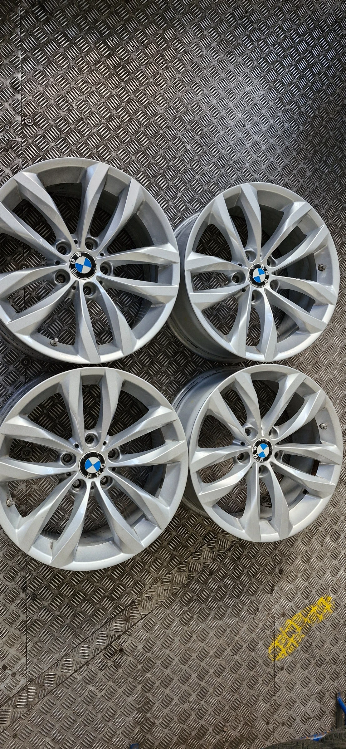 ������ �� BMW | Mobile.bg � ����������� 7