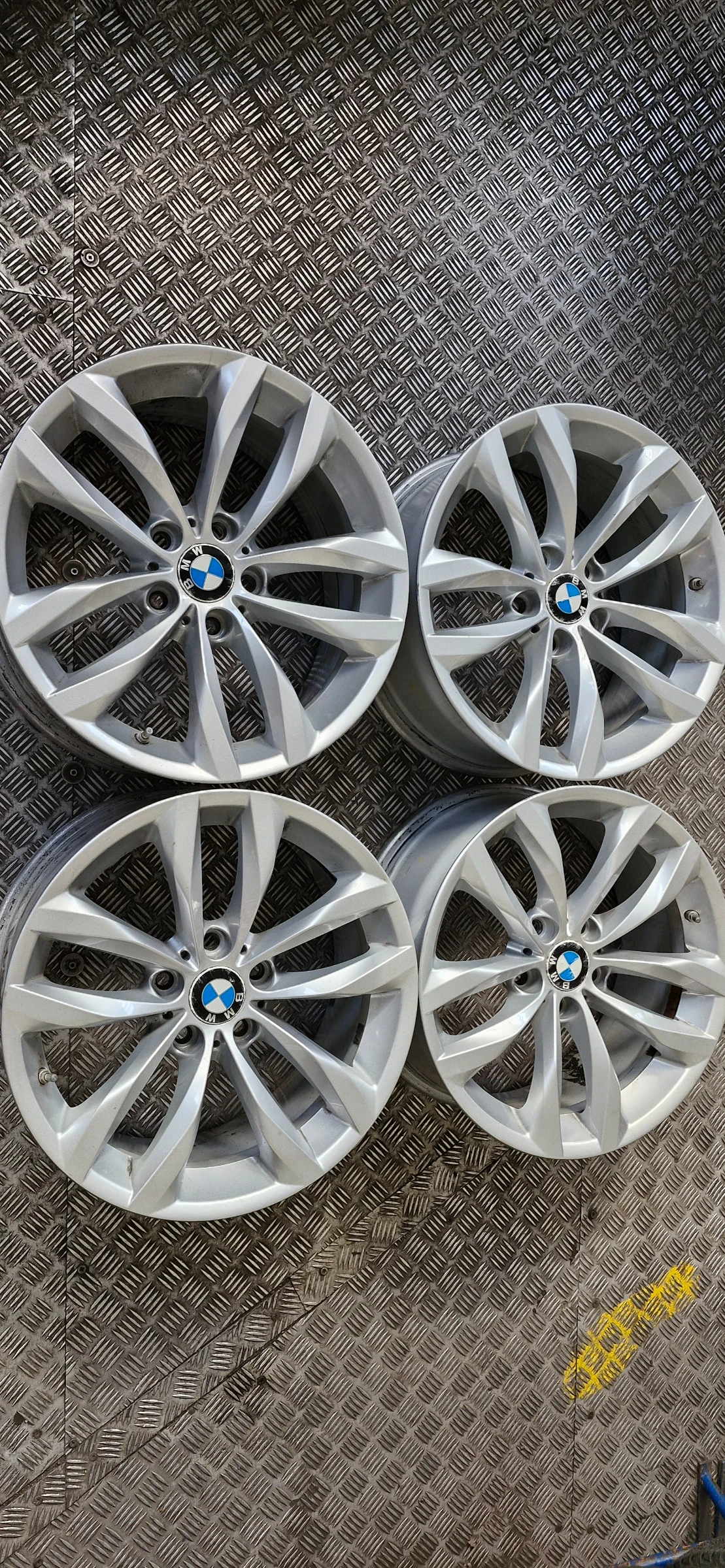 ������ �� BMW | Mobile.bg � ����������� 6