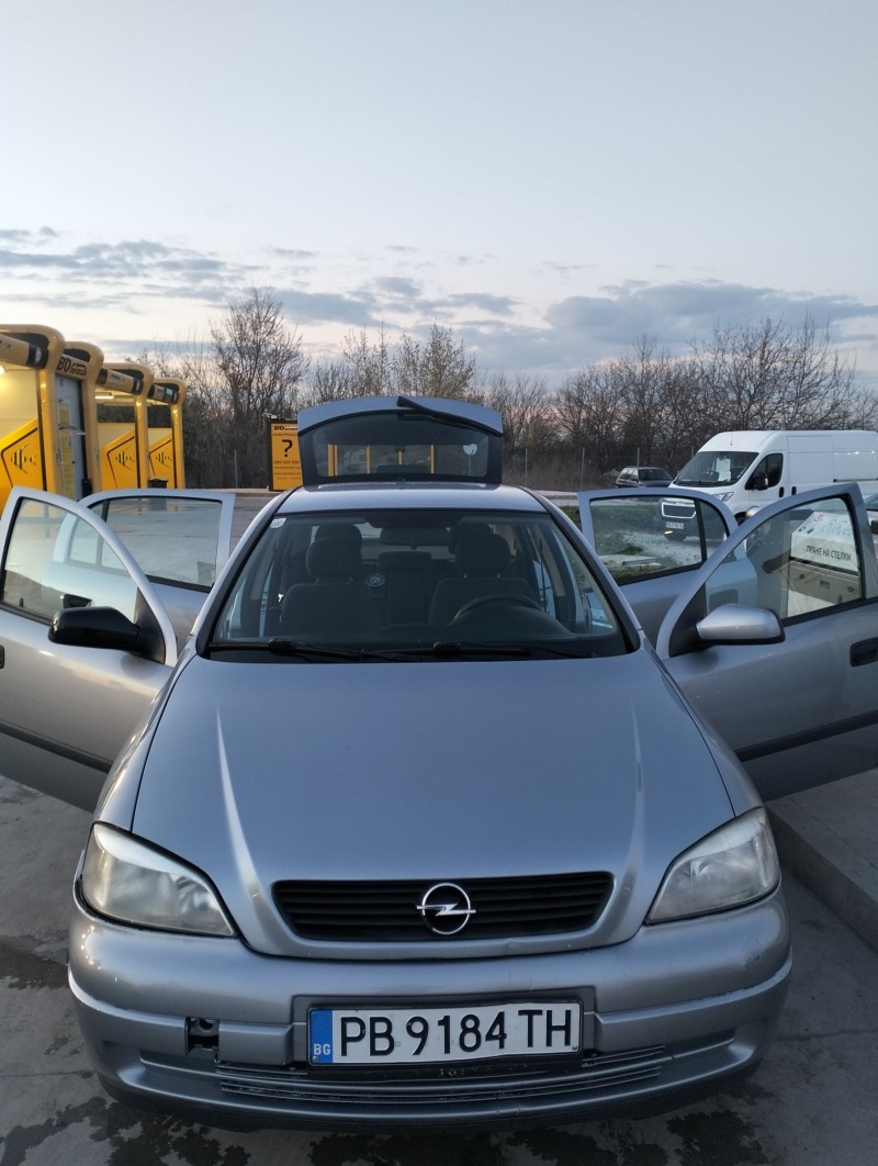 Opel Astra, снимка 16 - Автомобили и джипове - 46288046
