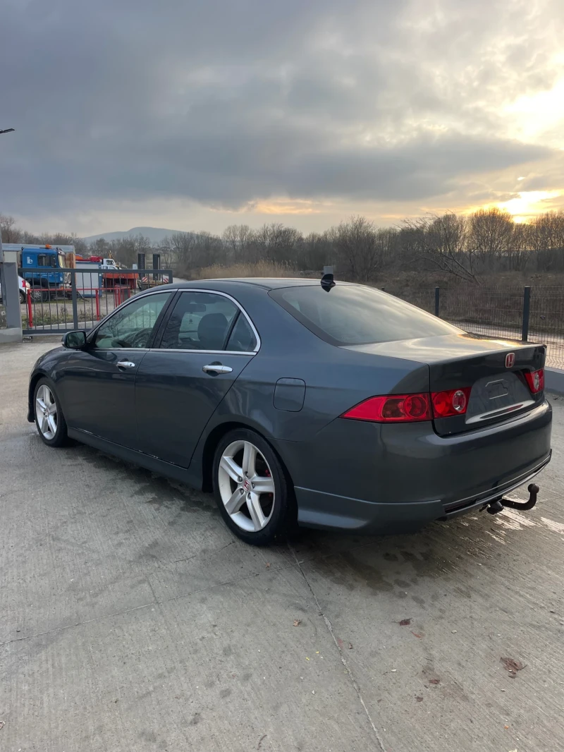 Honda Accord 2.2I CTDI, снимка 4 - Автомобили и джипове - 47800116
