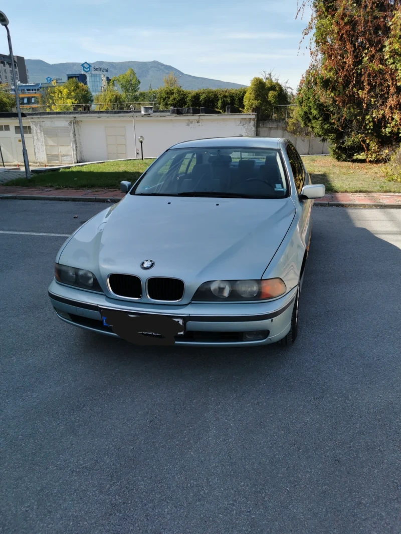 BMW 520, снимка 5 - Автомобили и джипове - 47460086