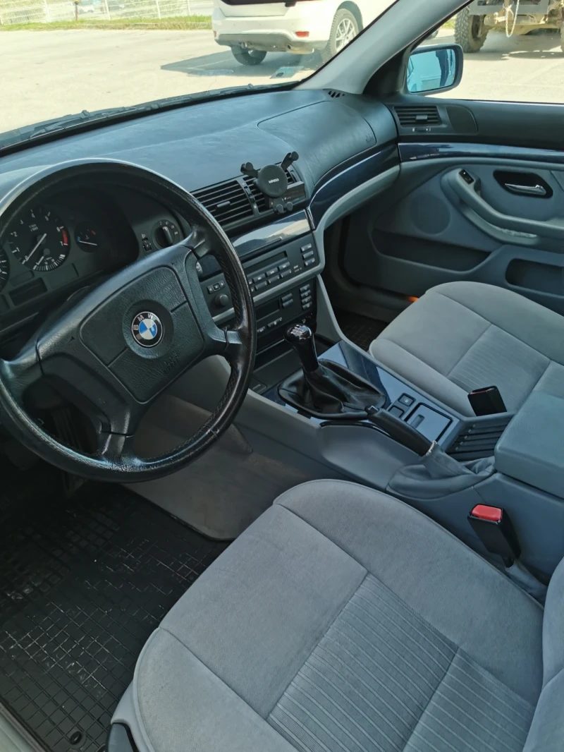 BMW 520, снимка 9 - Автомобили и джипове - 47460086