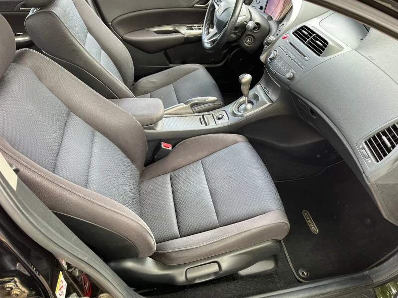 Honda Civic 1, 4-FACELIFT.GAZ, снимка 9 - Автомобили и джипове - 50162844