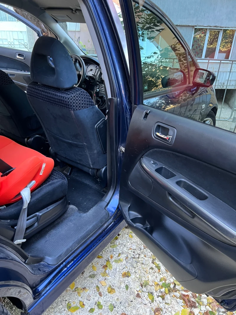 Honda Stream 2.0 i-vtec, снимка 10 - Автомобили и джипове - 52531452