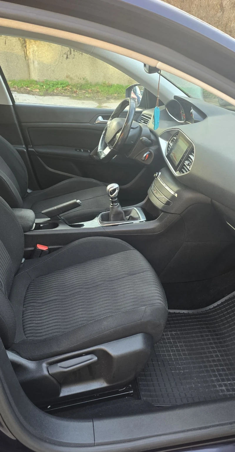 Peugeot 308 1.6 HDI, снимка 10 - Автомобили и джипове - 52629134