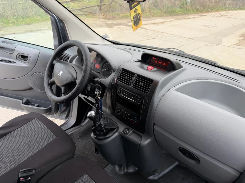 Peugeot Expert 1.6HDI-90kc-Швейцария.., снимка 9 - Автомобили и джипове - 52678584