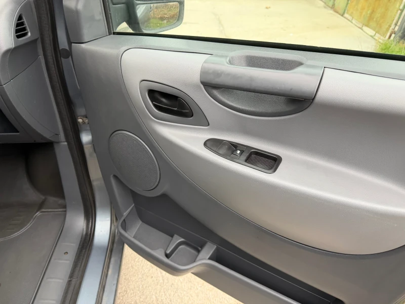 Peugeot Expert 1.6HDI-90kc-Швейцария.., снимка 13 - Автомобили и джипове - 52678584