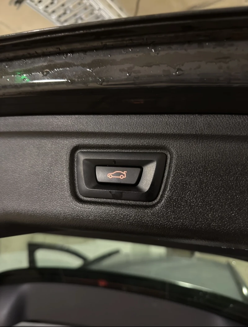 BMW 320 X-Drive M-pack Head-Up , снимка 13 - Автомобили и джипове - 53128425