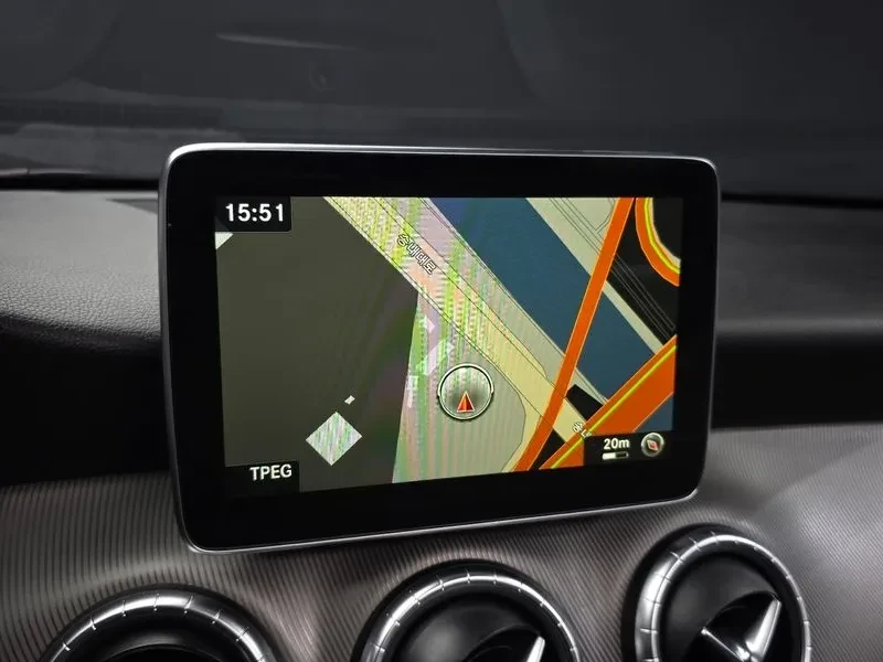 Mercedes-Benz CLA 200 D 4Matic C117, снимка 14 - Автомобили и джипове - 55638076