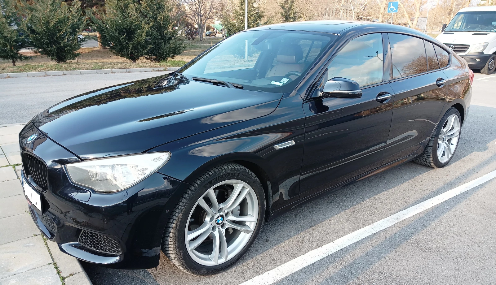 BMW 5 Gran Turismo 535ix - изображение 2