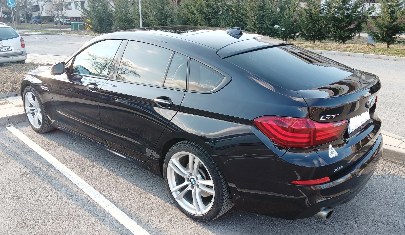 BMW 5 Gran Turismo 535ix - изображение 8