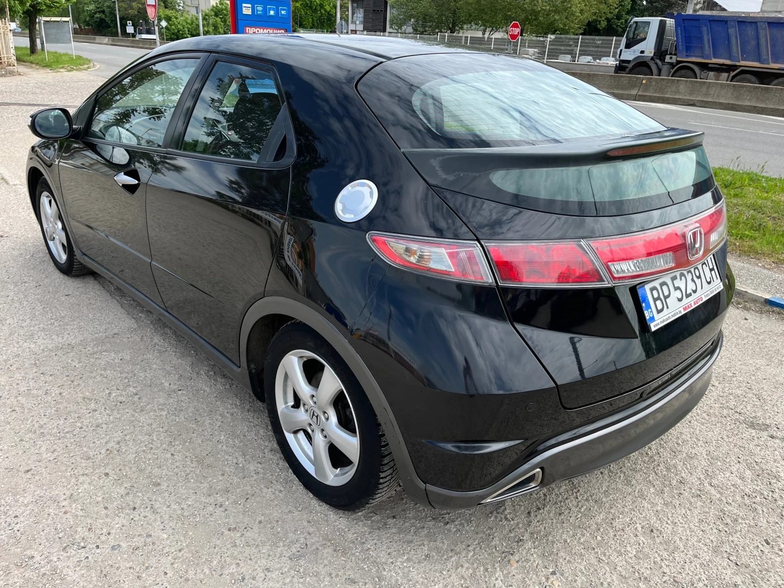 Honda Civic 1, 4-FACELIFT - изображение 4
