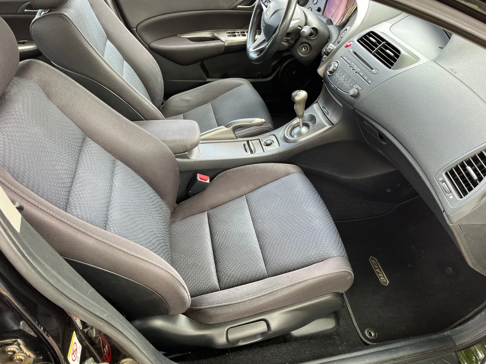 Honda Civic 1, 4-FACELIFT - изображение 9