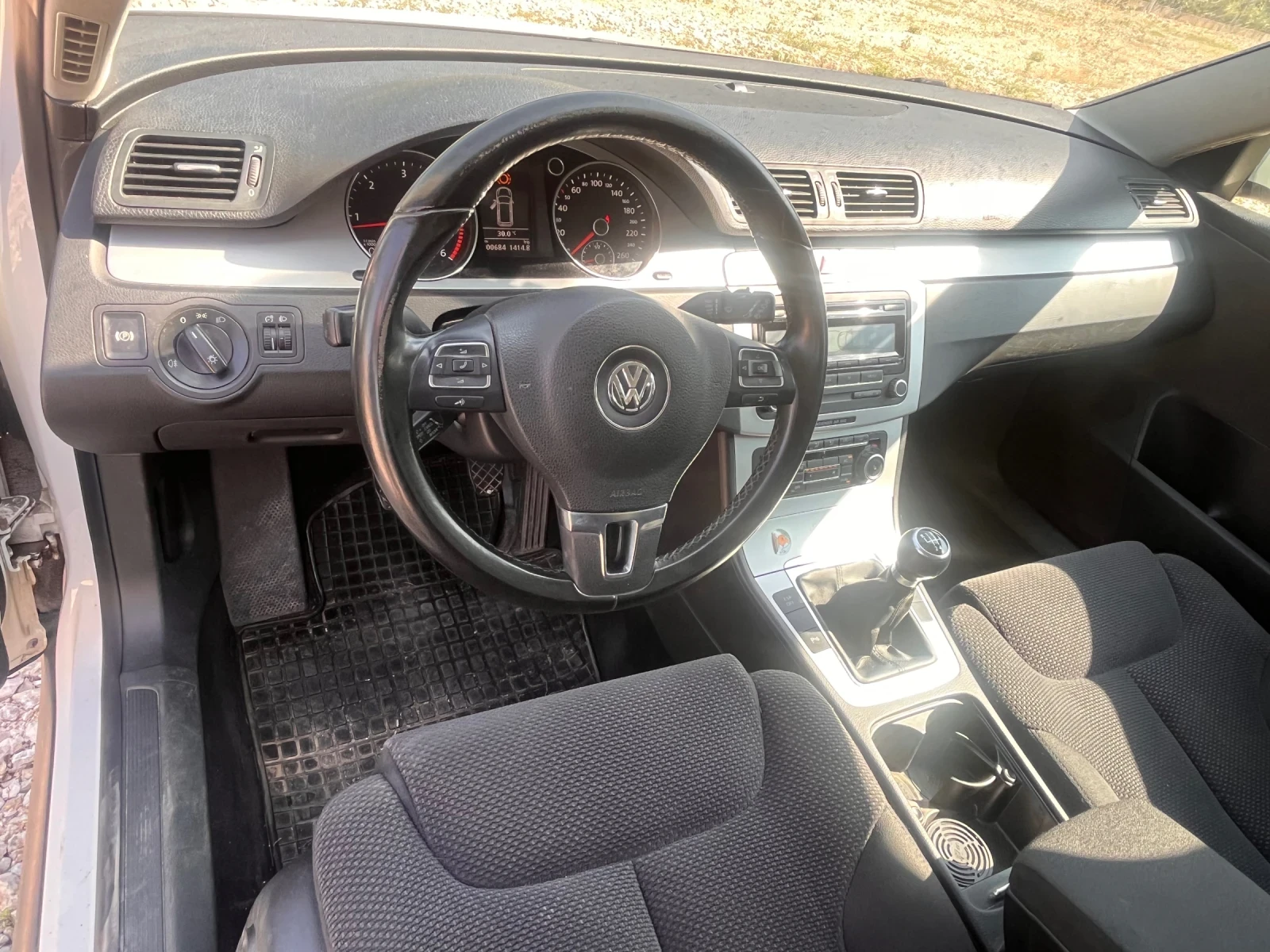 VW Passat  - изображение 9