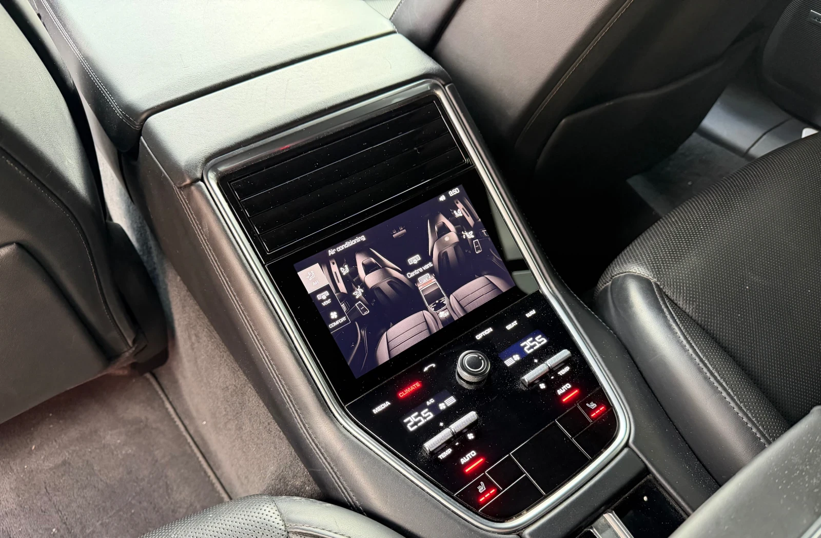 Porsche Panamera 4S V8 Diesel* TURBO пакет* LEDMatrix* SportChrono, снимка 13 - Автомобили и джипове - 52087499