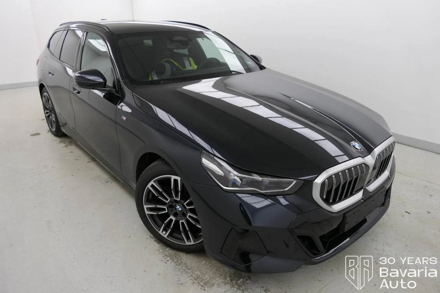 BMW 520 d xDrive Touring M Sport Paket Steptronic | Mobile.bg   4