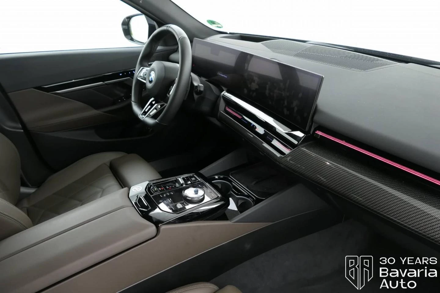 BMW 520 d xDrive Touring M Sport Paket Steptronic | Mobile.bg   7