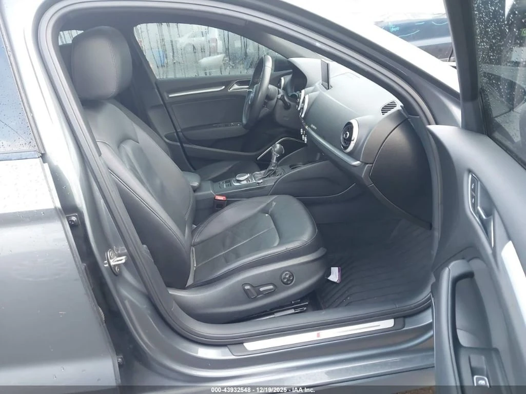 Audi A3 * 45 PREMIUM * CARFAX * БЕЗ ПЪРВОНАЧАЛНА ВНОСКА - изображение 5