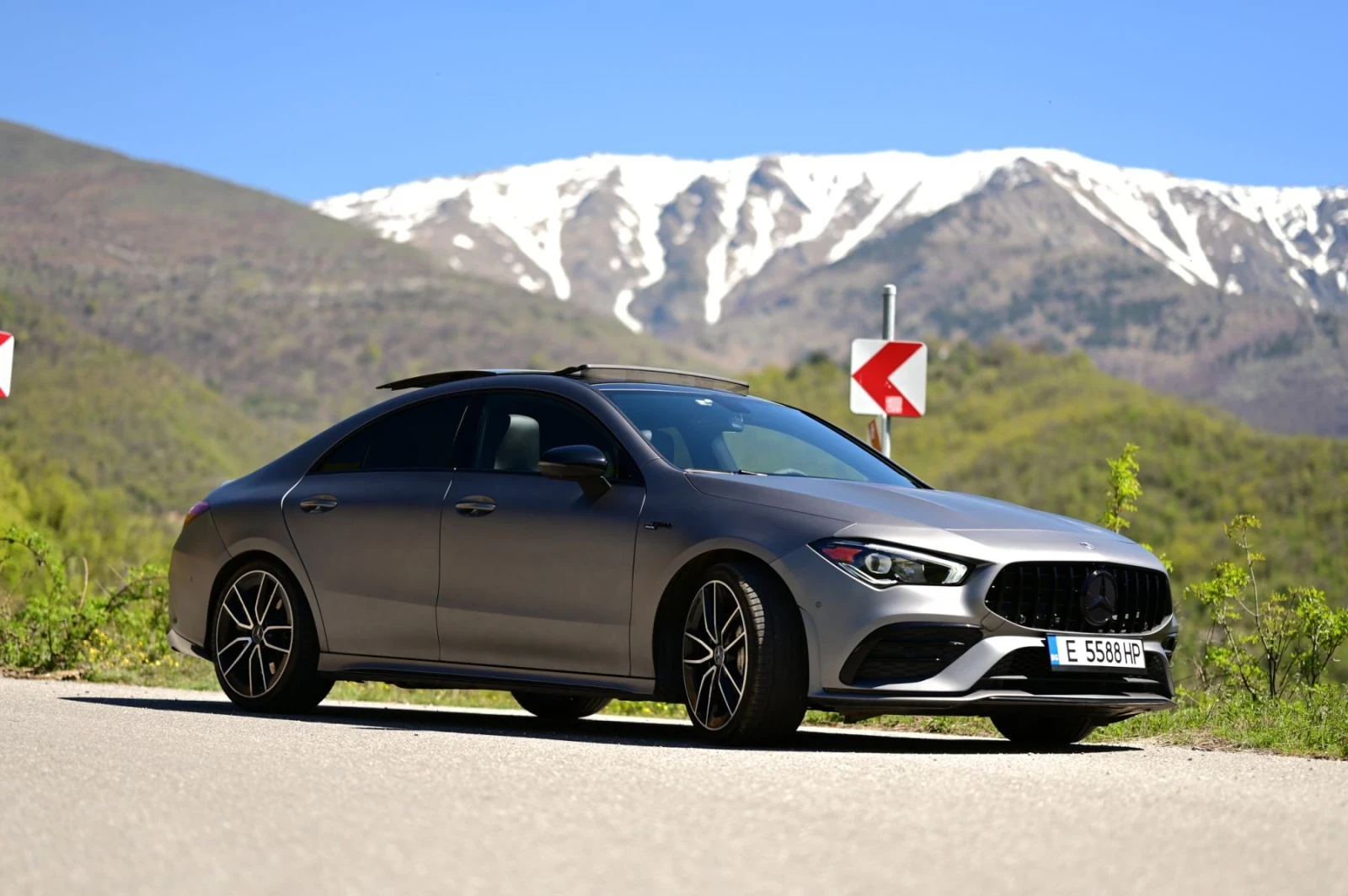 Mercedes-Benz CLA 350 AMG 35 AMG, снимка 7 - Автомобили и джипове - 54116597