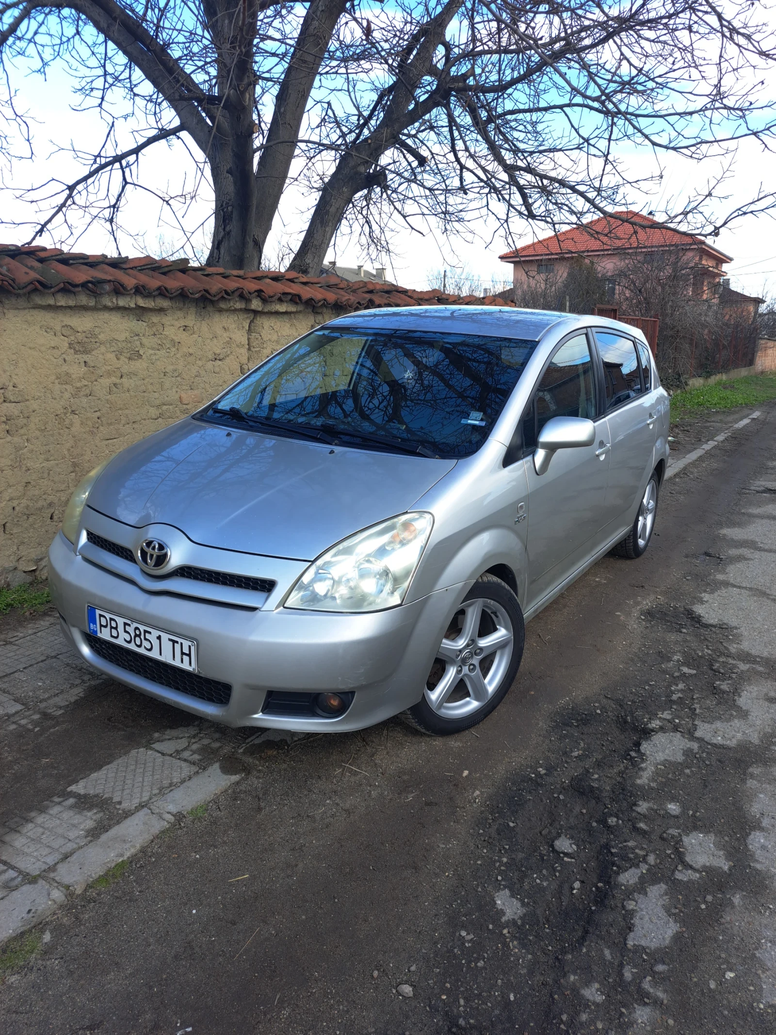 Toyota Corolla verso D-cat 177 | Mobile.bg � ����������� 1