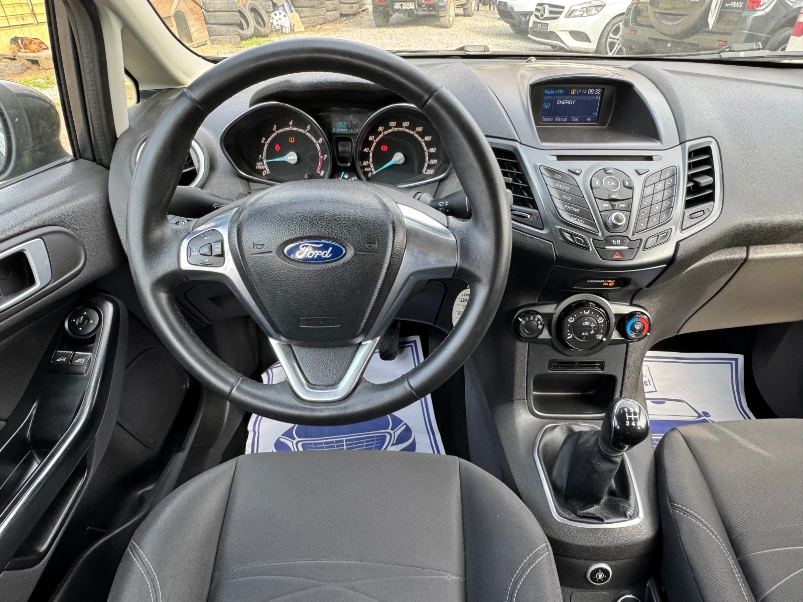 Ford Fiesta 1.4i -ГАЗОВ ИНЖЕКЦИОН !, снимка 10 - Автомобили и джипове - 53877532