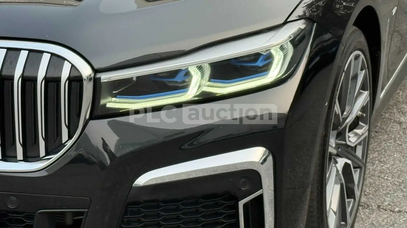 BMW 740 Li* DISTRONIC* ОБДУХВАНЕ* ТЕЛЕВИЗОРИ* , снимка 3 - Автомобили и джипове - 54567802