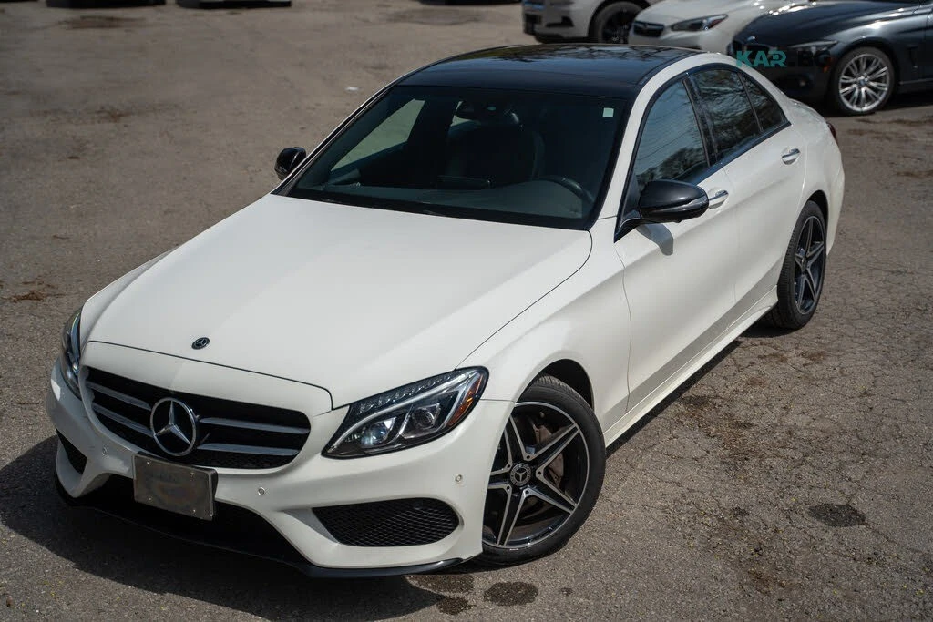 Mercedes-Benz C 300 4MATIC* АвтоКредит* (ЦЕНА ДО БГ), снимка 2 - Автомобили и джипове - 54569433