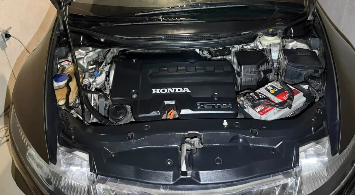 Honda Civic 2009, снимка 4 - Автомобили и джипове - 54775534