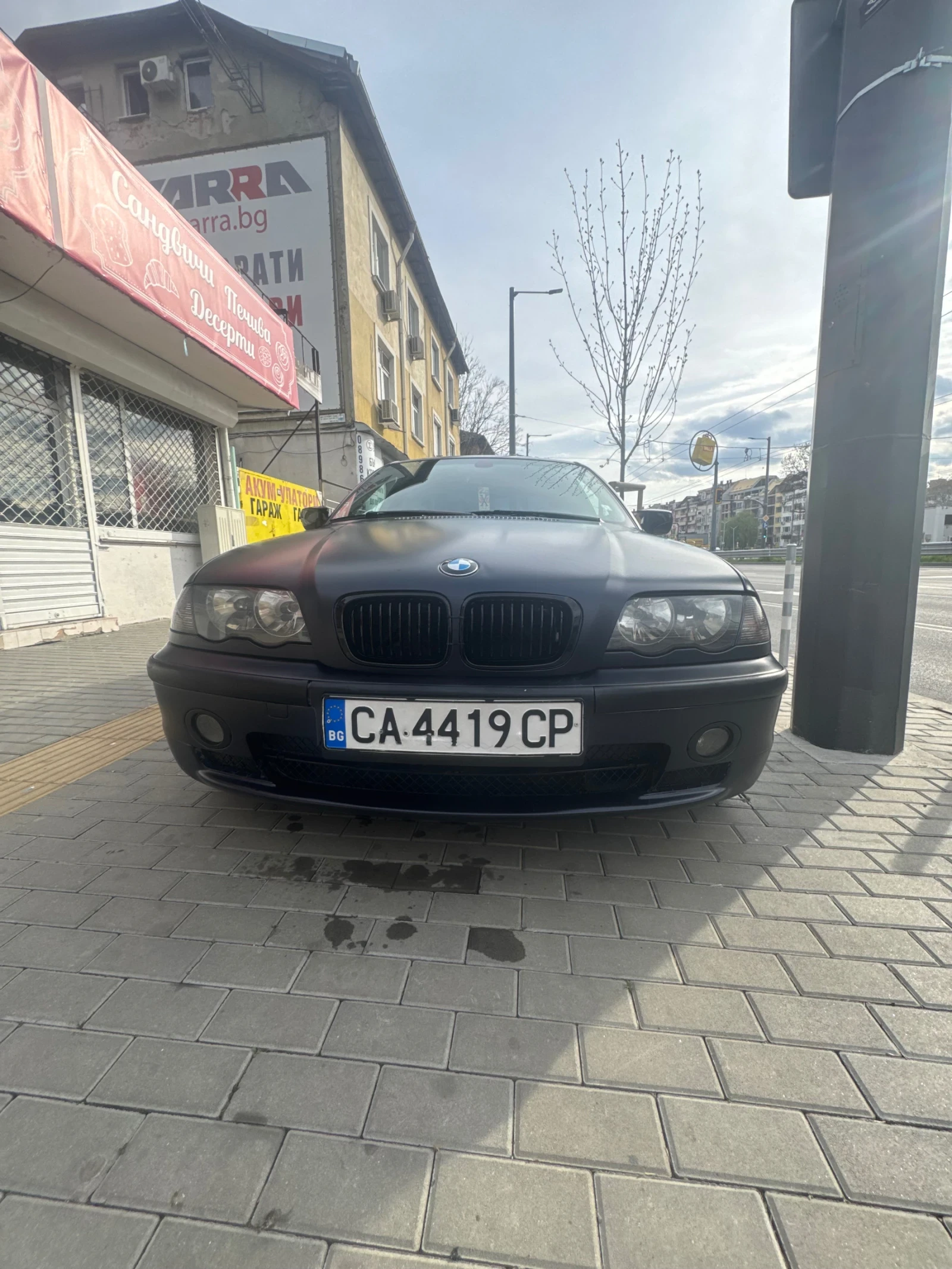 BMW 330