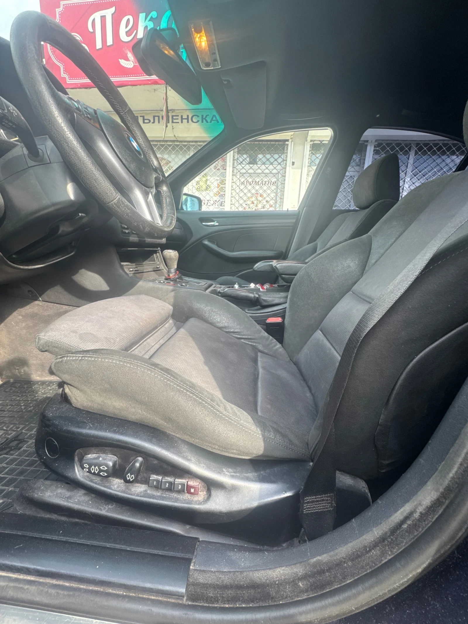 BMW 330, снимка 10 - Автомобили и джипове - 54857538