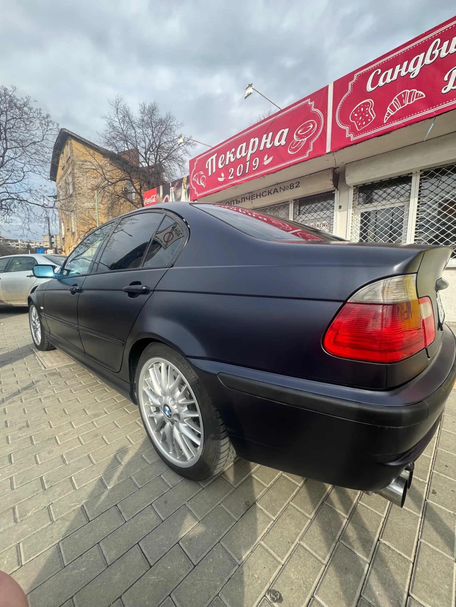BMW 330, снимка 5 - Автомобили и джипове - 54857538