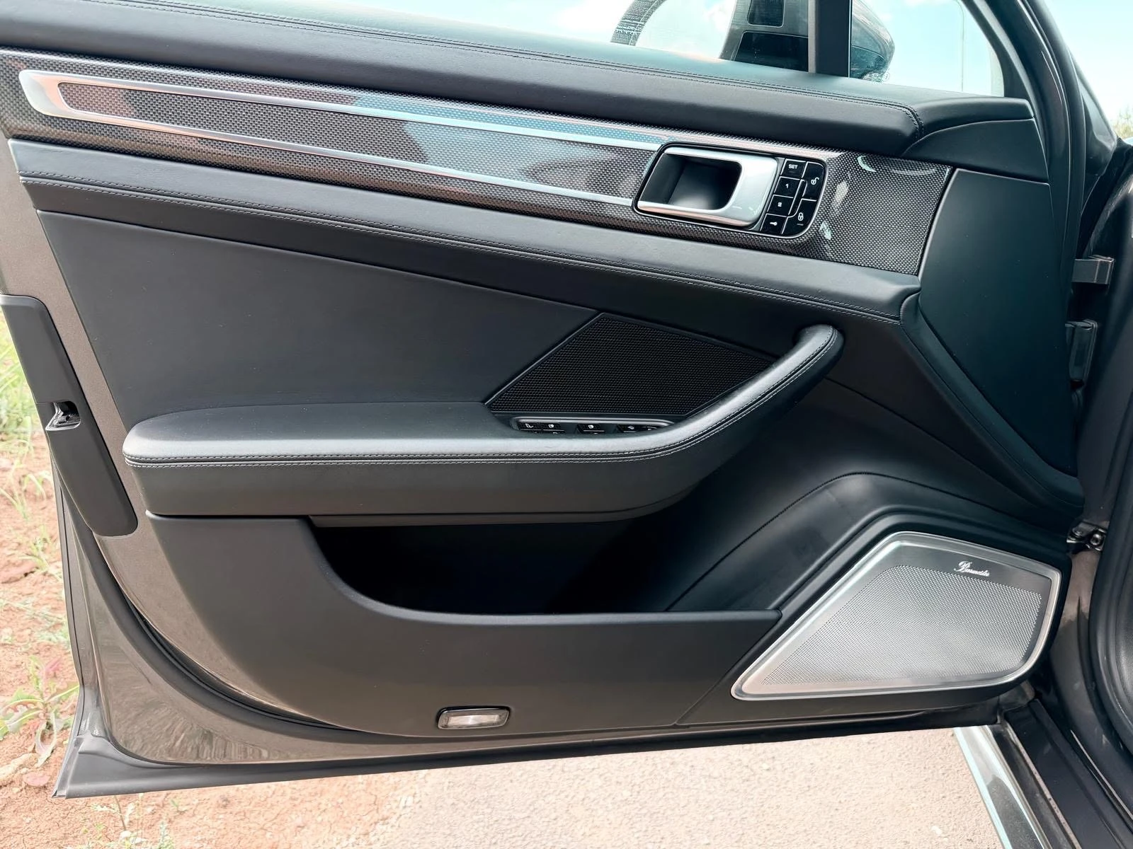 Porsche Panamera 4 Е Hybrid, снимка 6 - Автомобили и джипове - 55190195