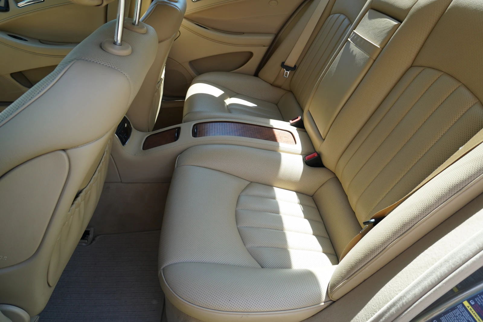 Mercedes-Benz 350 CGI, снимка 8 - Автомобили и джипове - 55339962