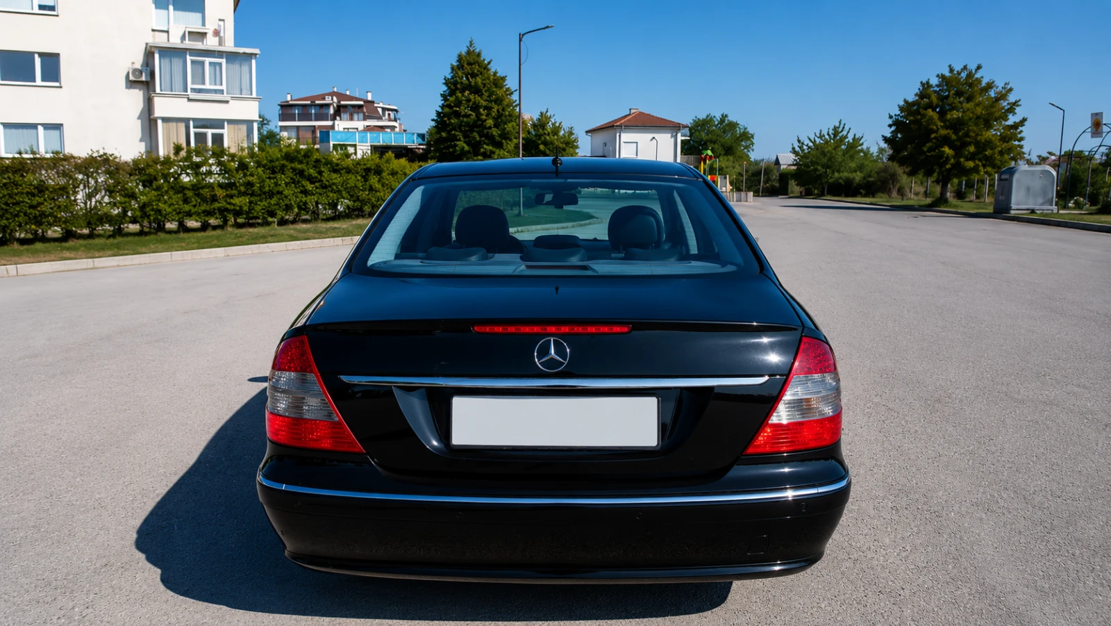 Mercedes-Benz E 350 Avantgarde, снимка 2 - Автомобили и джипове - 55428577