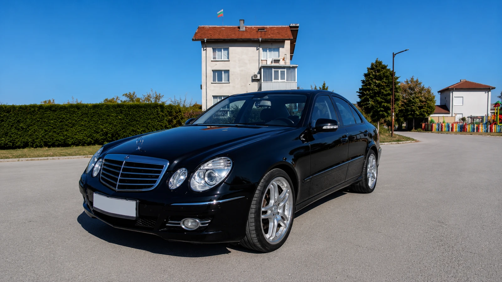 Mercedes-Benz E 350 Avantgarde, снимка 3 - Автомобили и джипове - 55428577