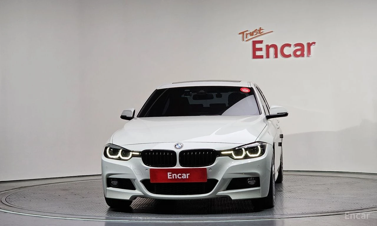 BMW 330 * ФИКСИРАНА ЦЕНА ДО БЪЛГАРИЯ * АВТОКРЕДИТ, снимка 4 - Автомобили и джипове - 55452407