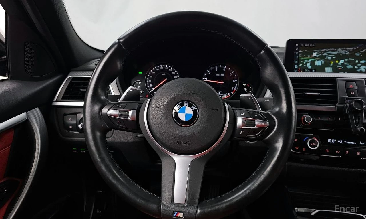 BMW 330 * ФИКСИРАНА ЦЕНА ДО БЪЛГАРИЯ * АВТОКРЕДИТ, снимка 14 - Автомобили и джипове - 55452407