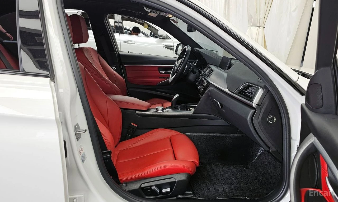 BMW 330 * ФИКСИРАНА ЦЕНА ДО БЪЛГАРИЯ * АВТОКРЕДИТ, снимка 12 - Автомобили и джипове - 55452407
