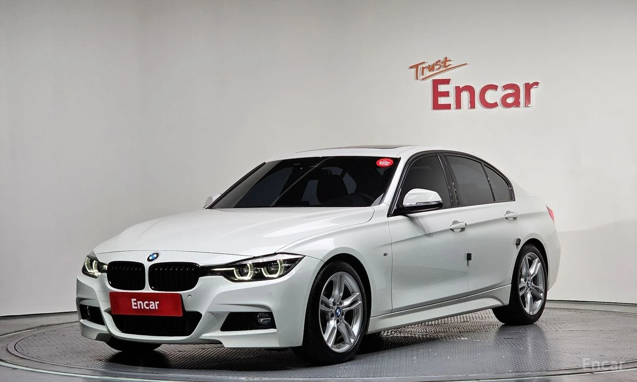 BMW 330 * ФИКСИРАНА ЦЕНА ДО БЪЛГАРИЯ * АВТОКРЕДИТ, снимка 2 - Автомобили и джипове - 55452407