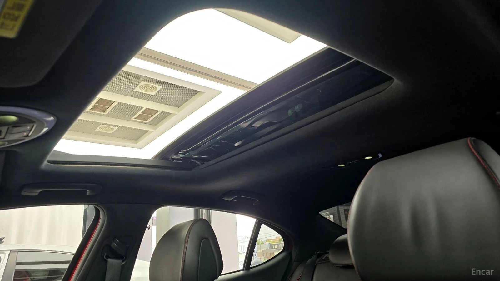 Genesis G70 3.3T SPORT PRESTIGE* HUD* КОЖА* НАВИ* ПАНО, снимка 16 - Автомобили и джипове - 55508973