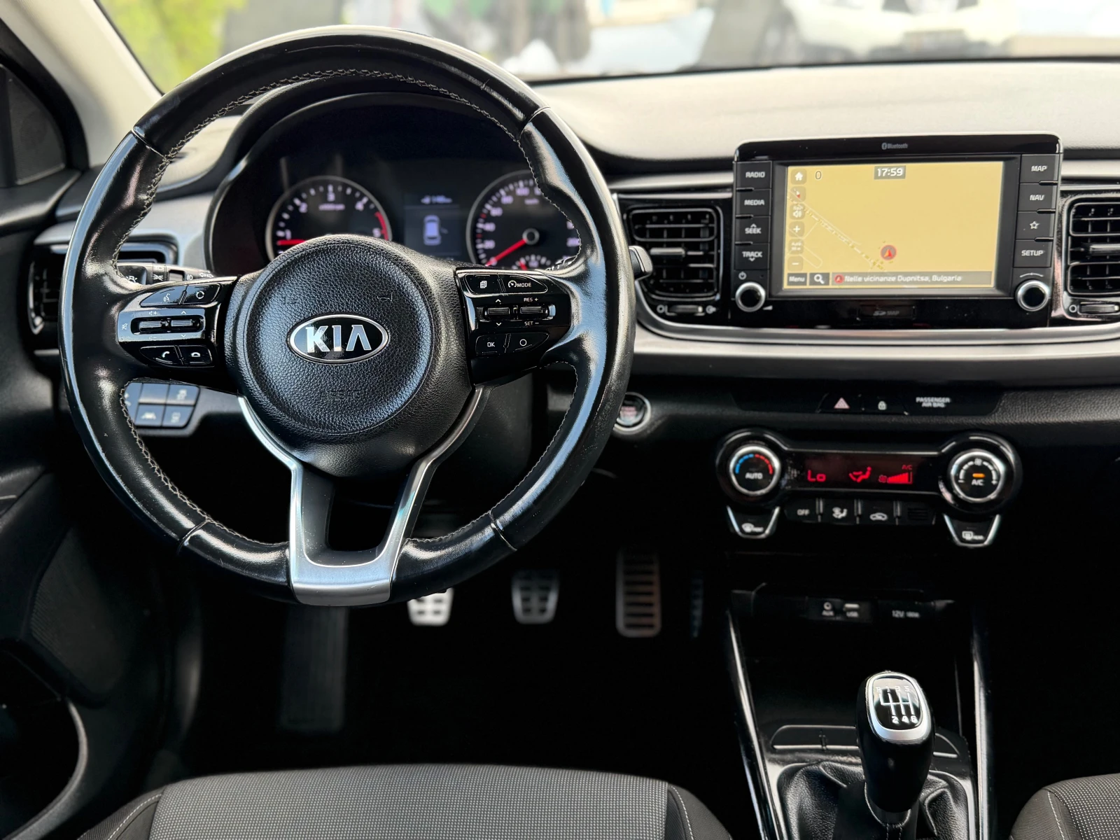 Kia Rio * 1.4 CRDI-90* NAVI* CAMERA* LED* START/STOP* , снимка 11 - Автомобили и джипове - 55612305